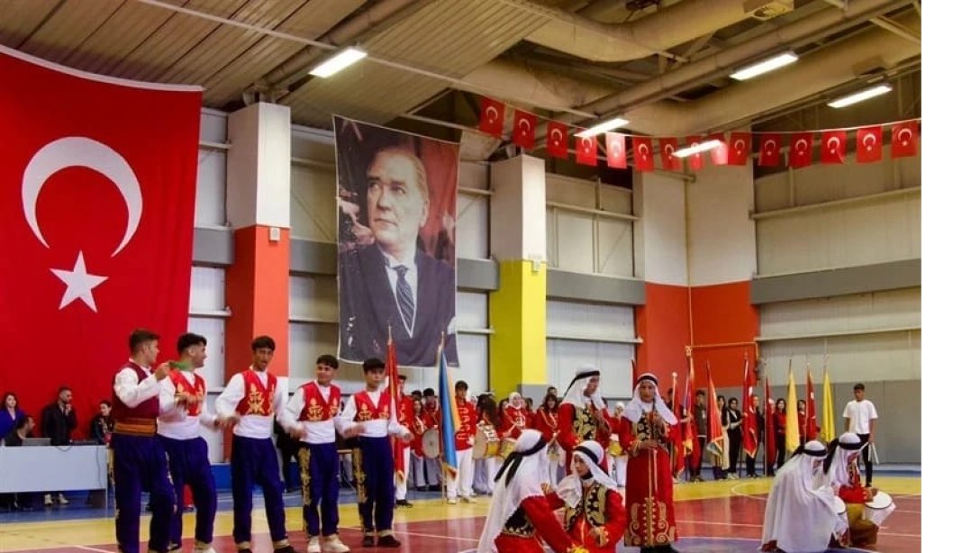 19 Mayıs Atatürk'ü Anma, Gençlik ve Spor Bayramı Erciş İlçemizde Coşkuyla Kutlandı